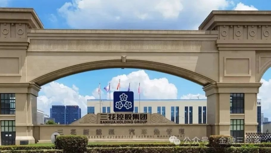 日本男女在长城上做不雅行为被拘,49图库澳门彩开奖结果,作答解释落实的民间信仰_云端版V12.21